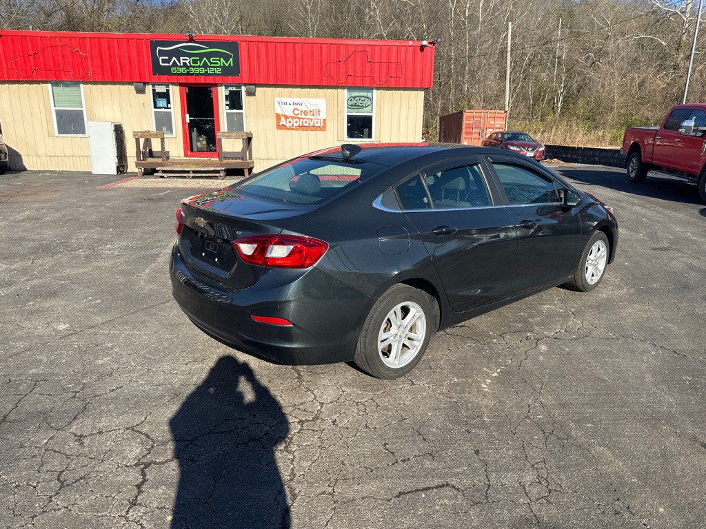 2018 Chevrolet Cruze Image 5