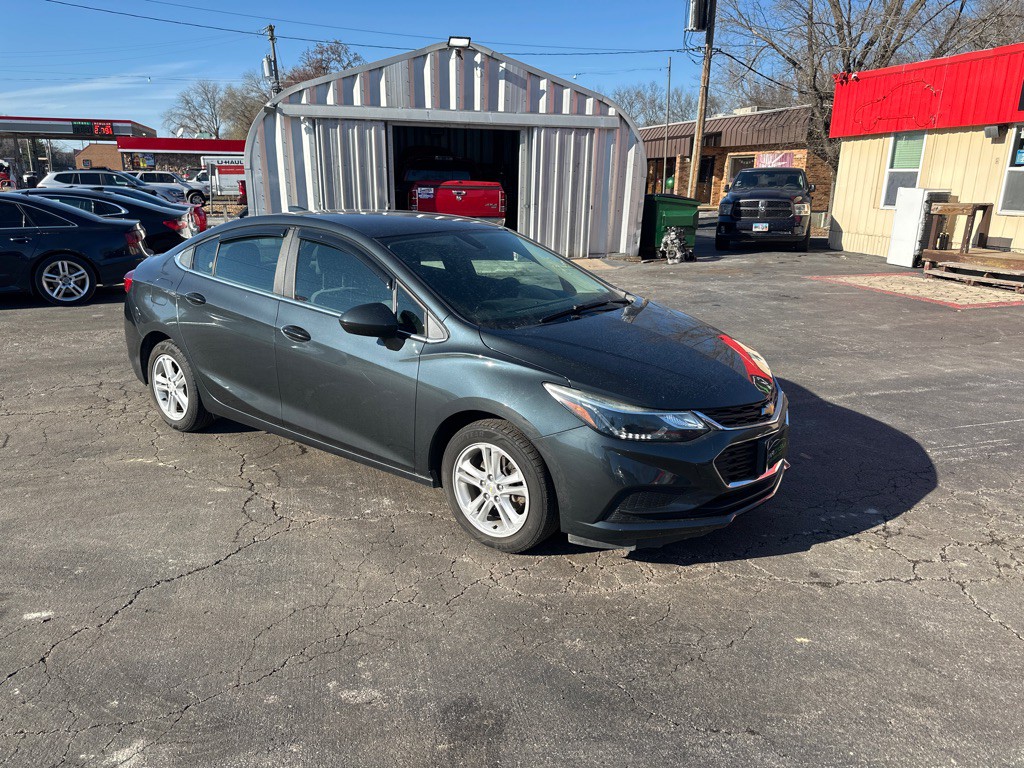 2018 Chevrolet Cruze Image 7
