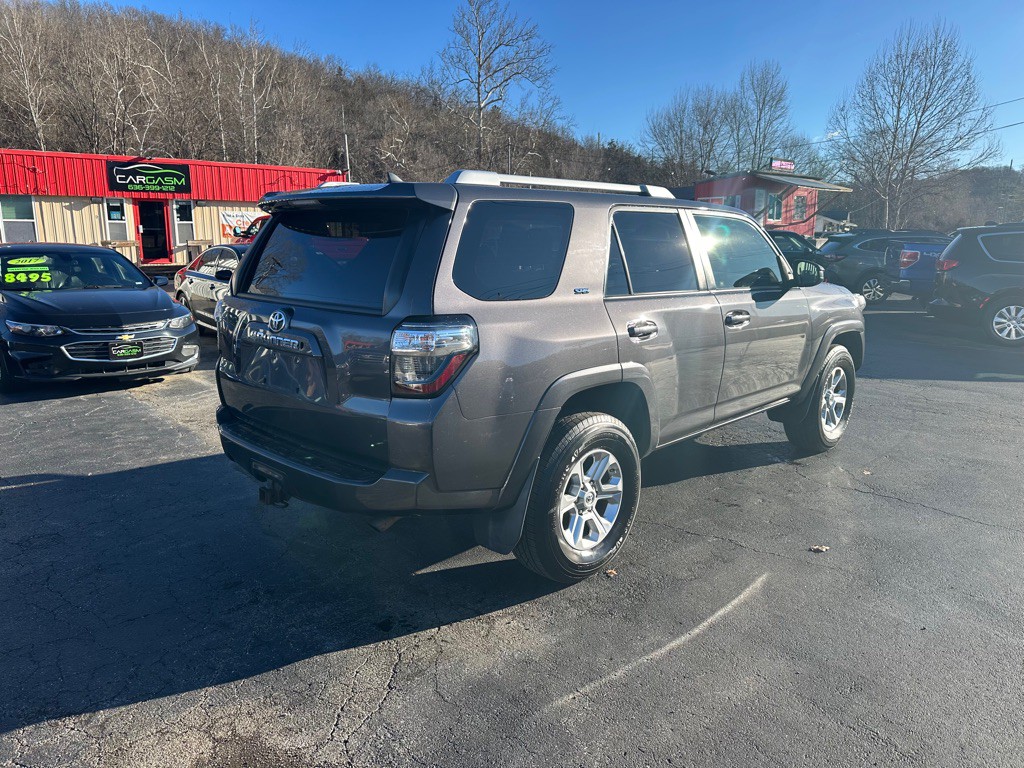 2015 Toyota 4Runner Image 3