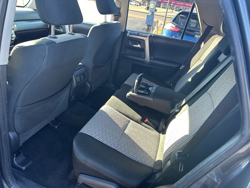 2015 Toyota 4Runner Image 10