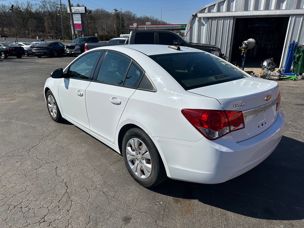 2016 Chevrolet Cruze Image 3