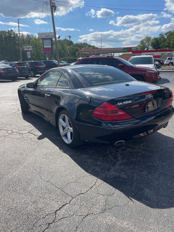 2006 Mercedes-Benz SL-Class Image 2