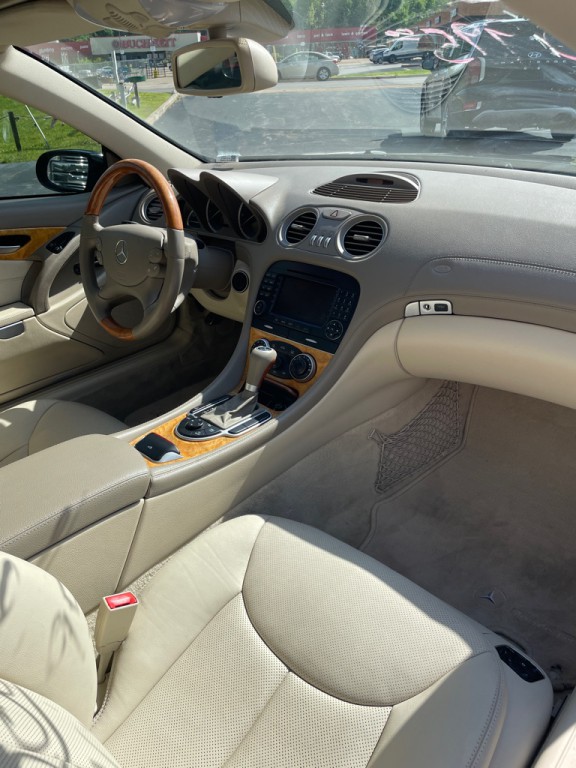 2006 Mercedes-Benz SL-Class Image 7