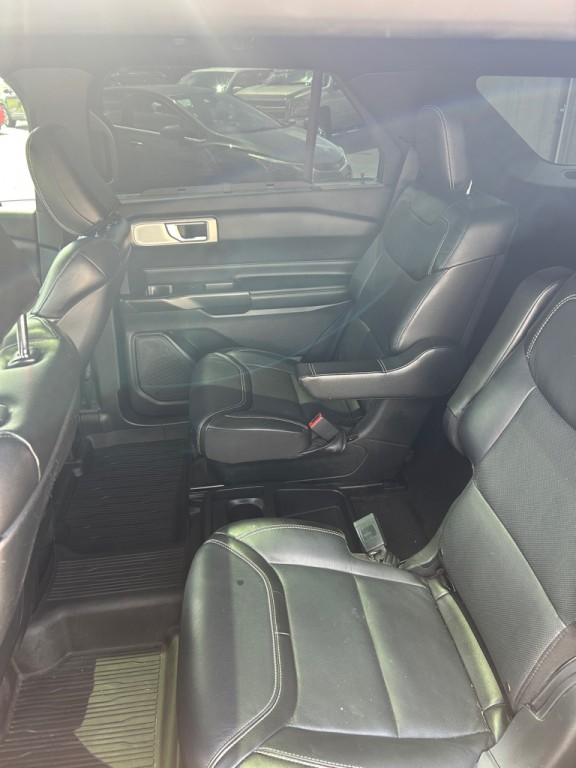 2020 Ford Explorer Image 9