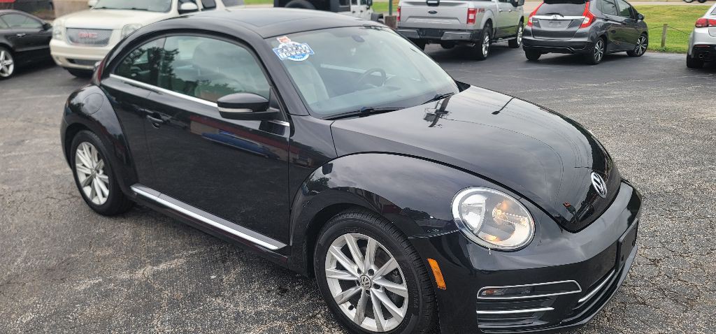 2018 Volkswagen Beetle Image 3