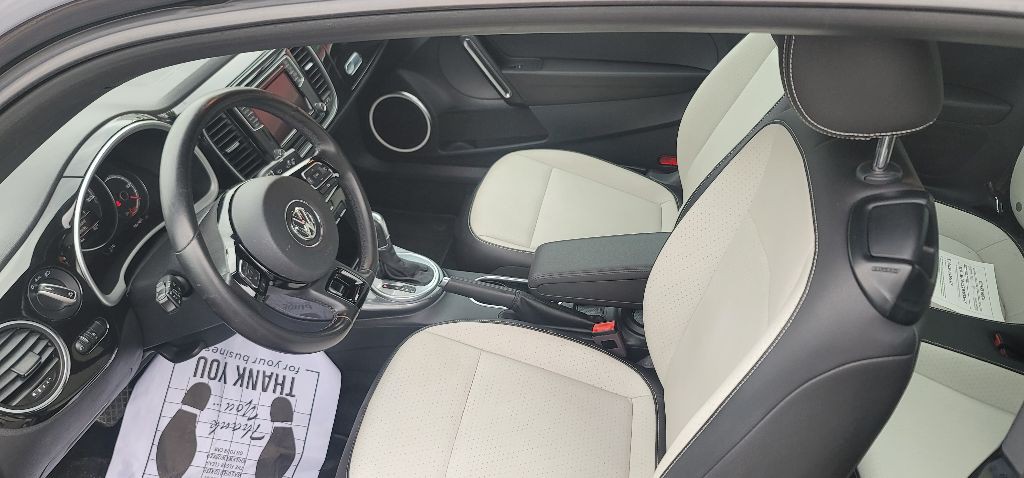 2018 Volkswagen Beetle Image 10