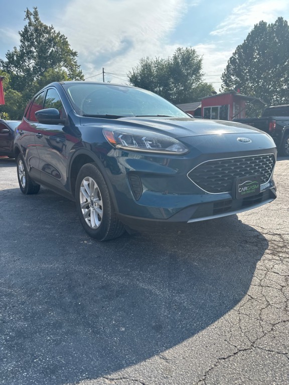 2020 Ford Escape Image 2