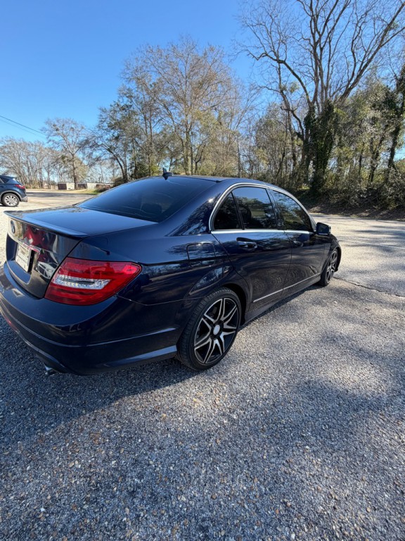 2013 Mercedes-Benz C-Class Image 4
