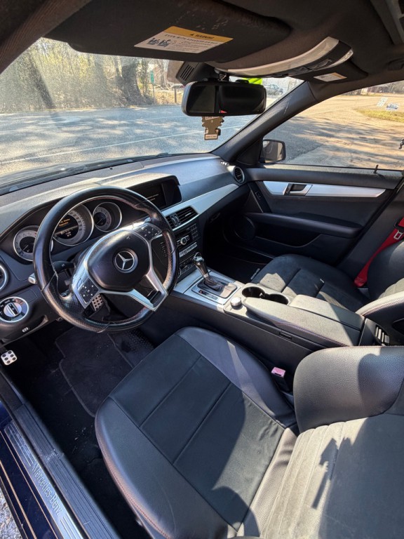 2013 Mercedes-Benz C-Class Image 6