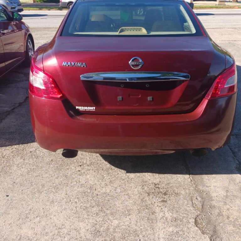 2010 Nissan Maxima Image 2