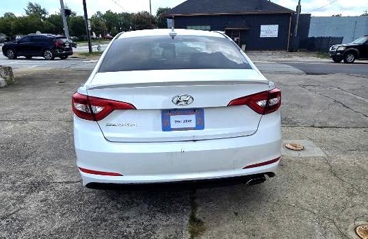 2017 Hyundai Sonata Image 3