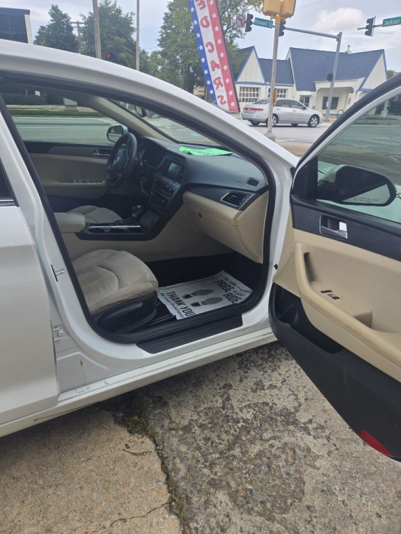 2017 Hyundai Sonata Image 6