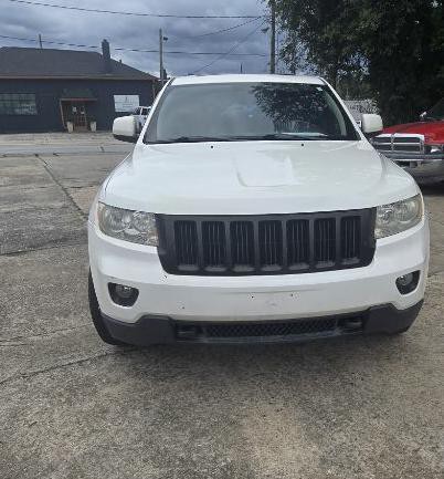 2011 Jeep Grand Cherokee Image 3