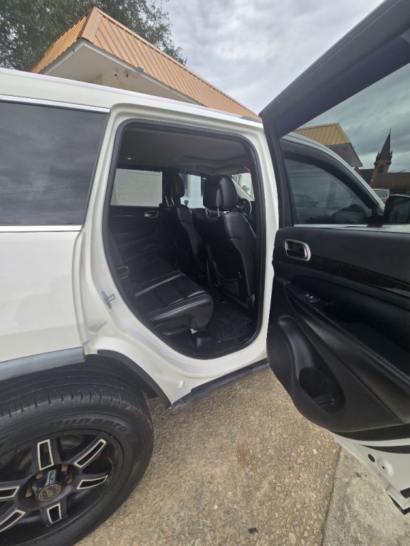 2011 Jeep Grand Cherokee Image 8