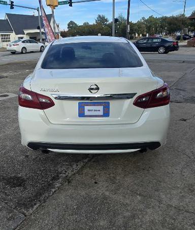 2018 Nissan Altima Image 3