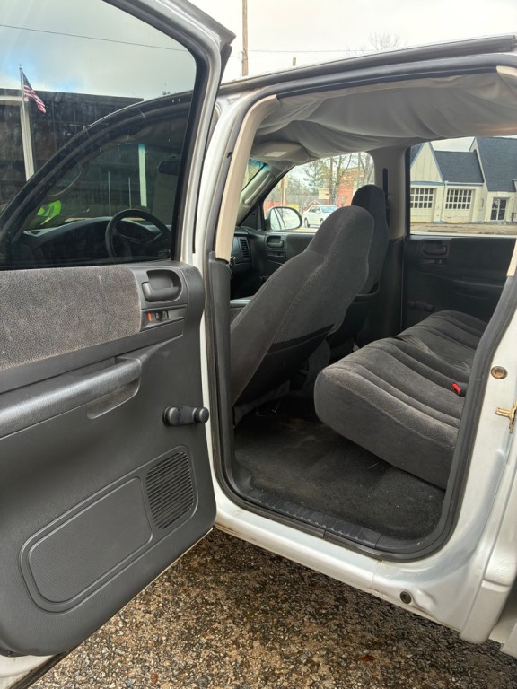 2002 Dodge Dakota Image 5