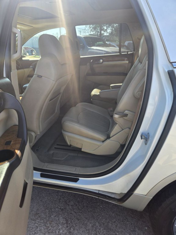 2010 Buick Enclave Image 10