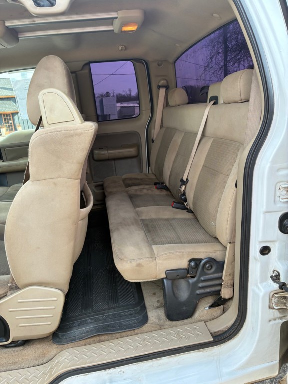 2004 Ford F-150 Image 6