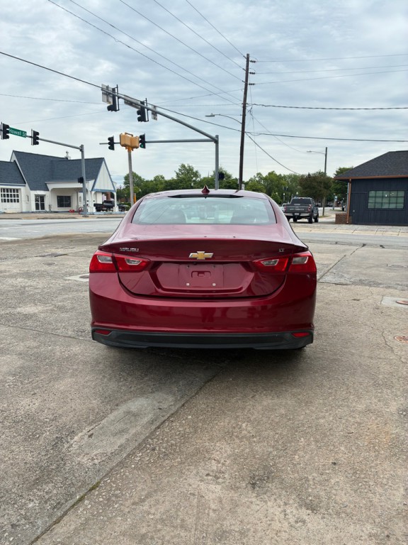 2017 Chevrolet Malibu Image 4