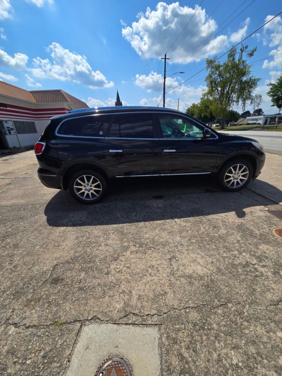2016 Buick Enclave Image 2