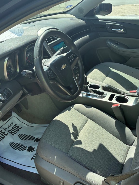 2015 Chevrolet Malibu Image 5