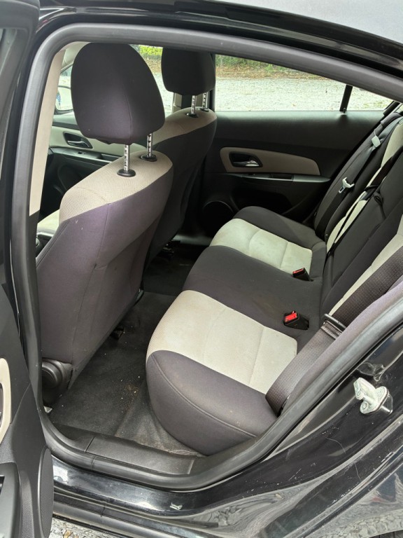 2013 Chevrolet Cruze Image 6