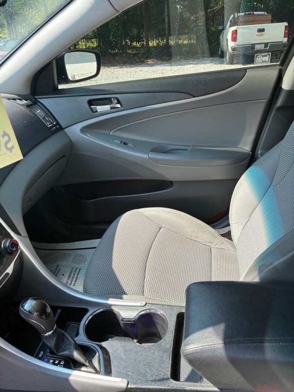 2011 Hyundai Sonata Image 9