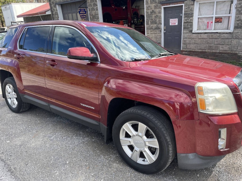 2012 GMC Terrain Image 2