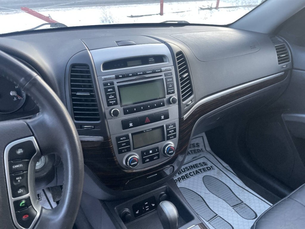 2010 Hyundai Santa Fe Image 4