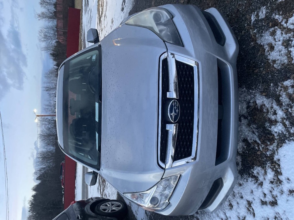 2013 Subaru Legacy Image 4