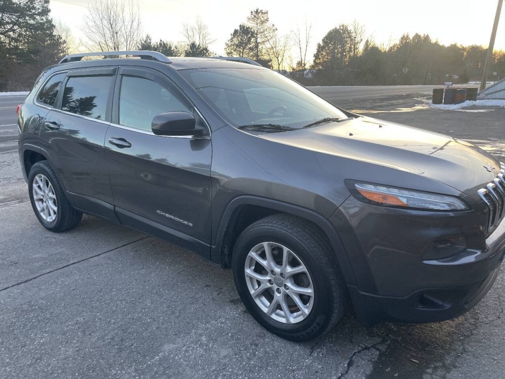 2015 Jeep Cherokee Image 2
