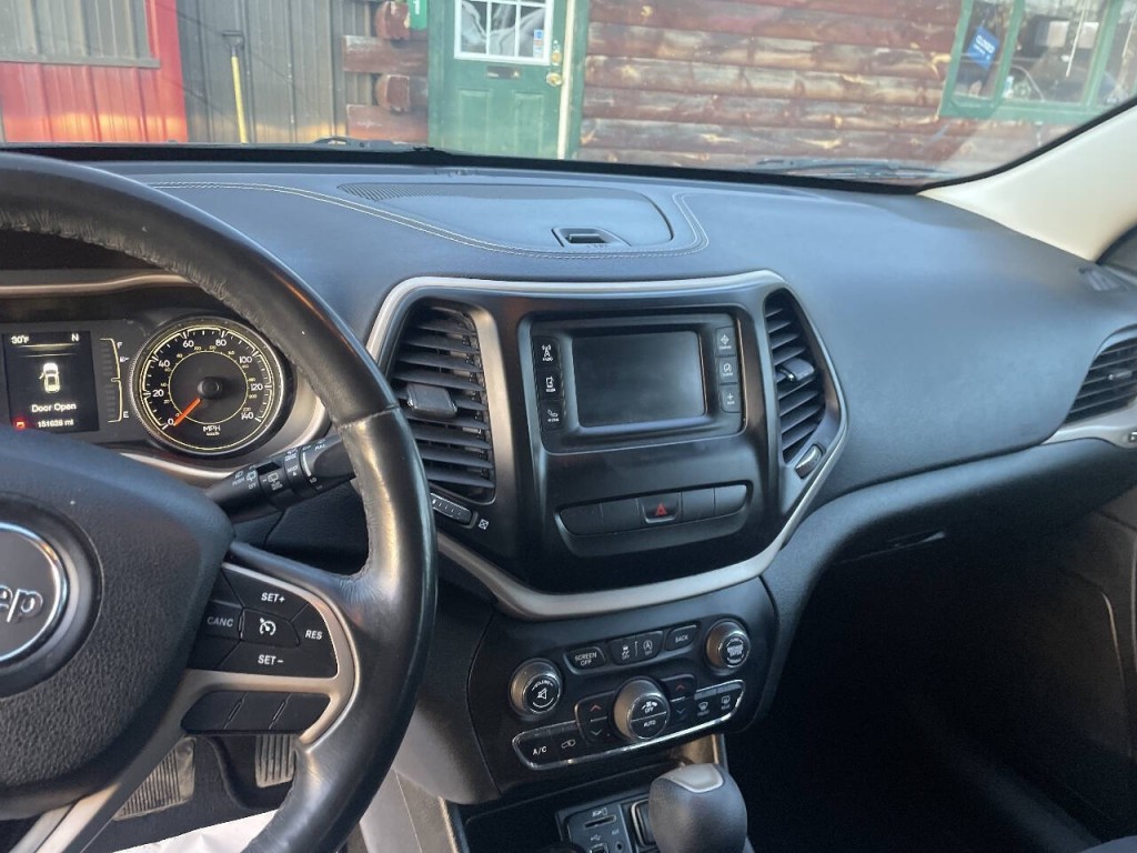 2015 Jeep Cherokee Image 5