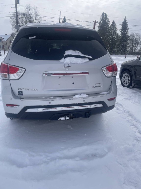 2015 Nissan Pathfinder Image 4