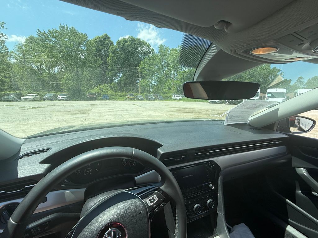 2021 Volkswagen Passat Image 7