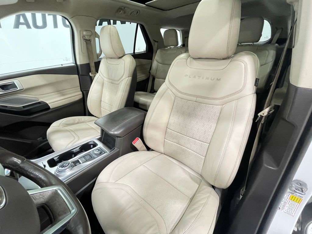 2020 Ford Explorer Image 15