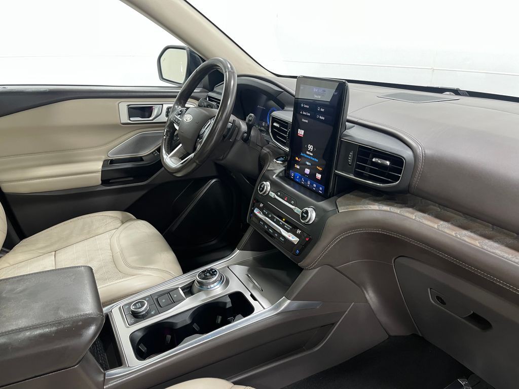 2020 Ford Explorer Image 21