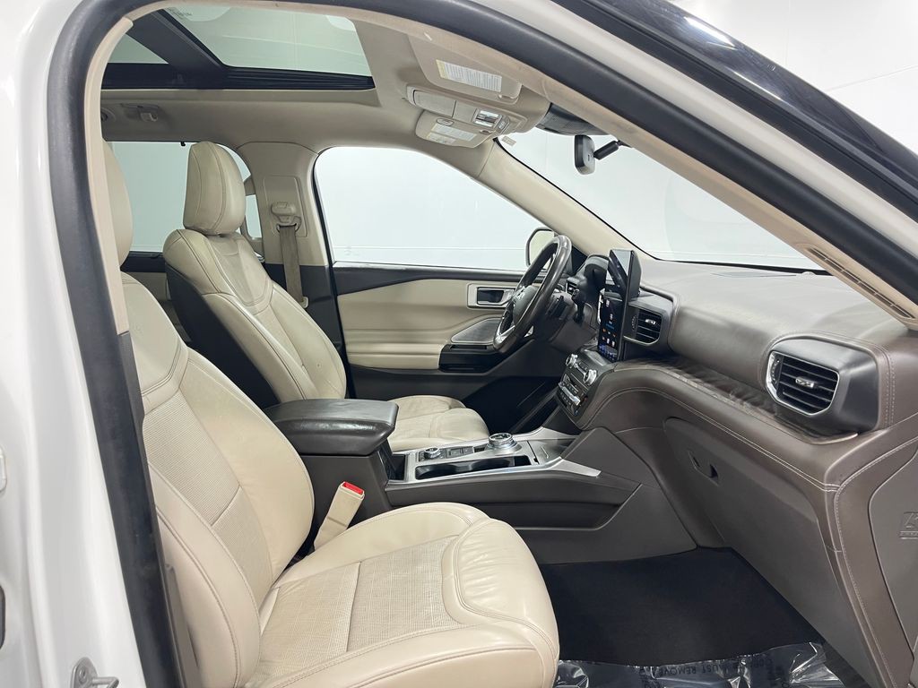 2020 Ford Explorer Image 36