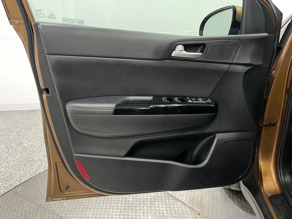 2020 Kia Sportage Image 13