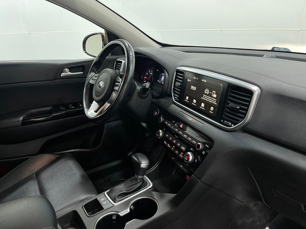 2020 Kia Sportage Image 18