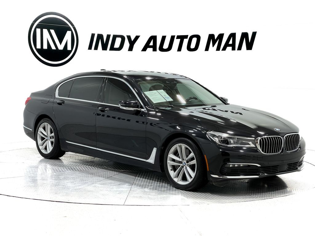 2018 BMW 7 Series Image 2
