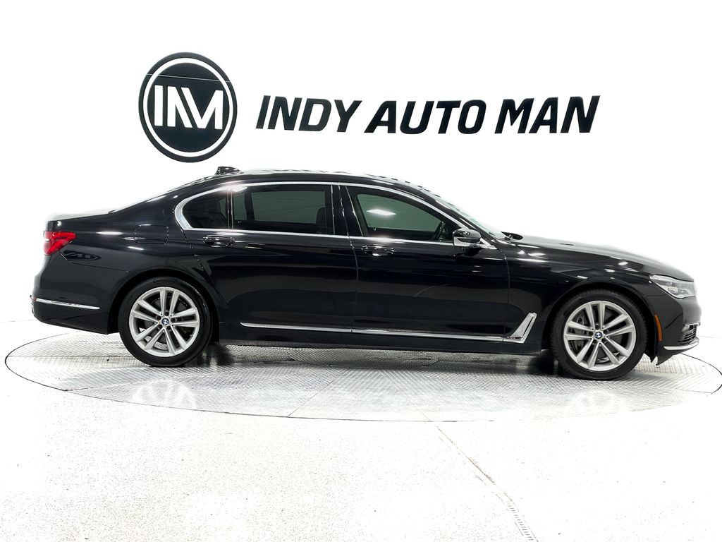 2018 BMW 7 Series Image 3