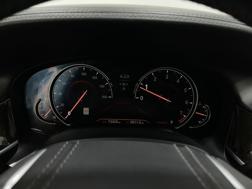 2018 BMW 7 Series Image 24