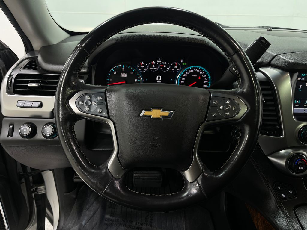 2020 Chevrolet Suburban Image 25