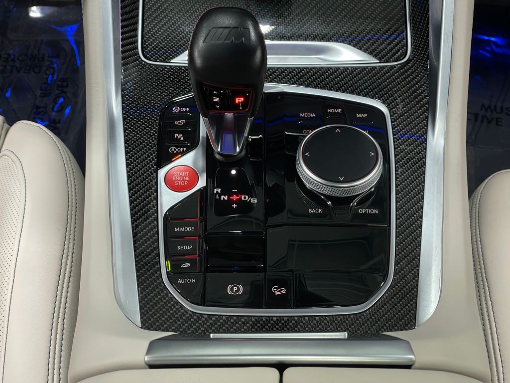 2023 BMW X6 Image 32