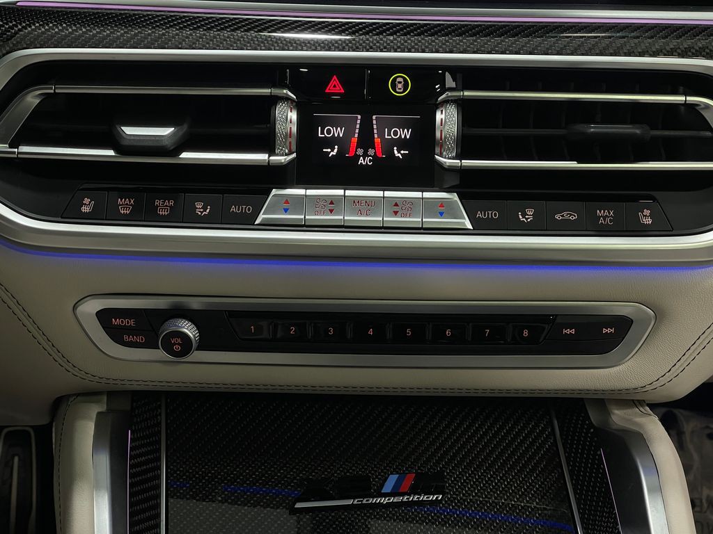 2023 BMW X6 Image 28