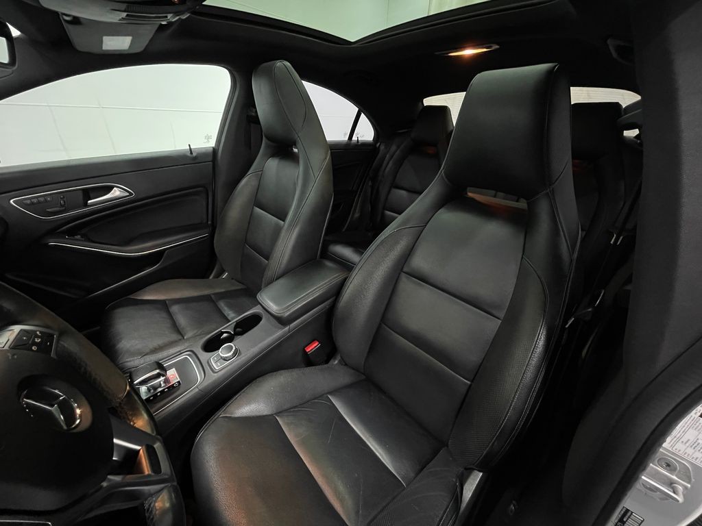 2014 Mercedes-Benz CLA-Class Image 14