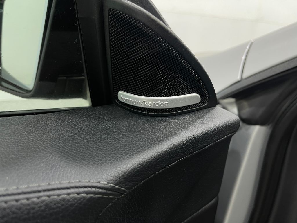 2014 Mercedes-Benz CLA-Class Image 17