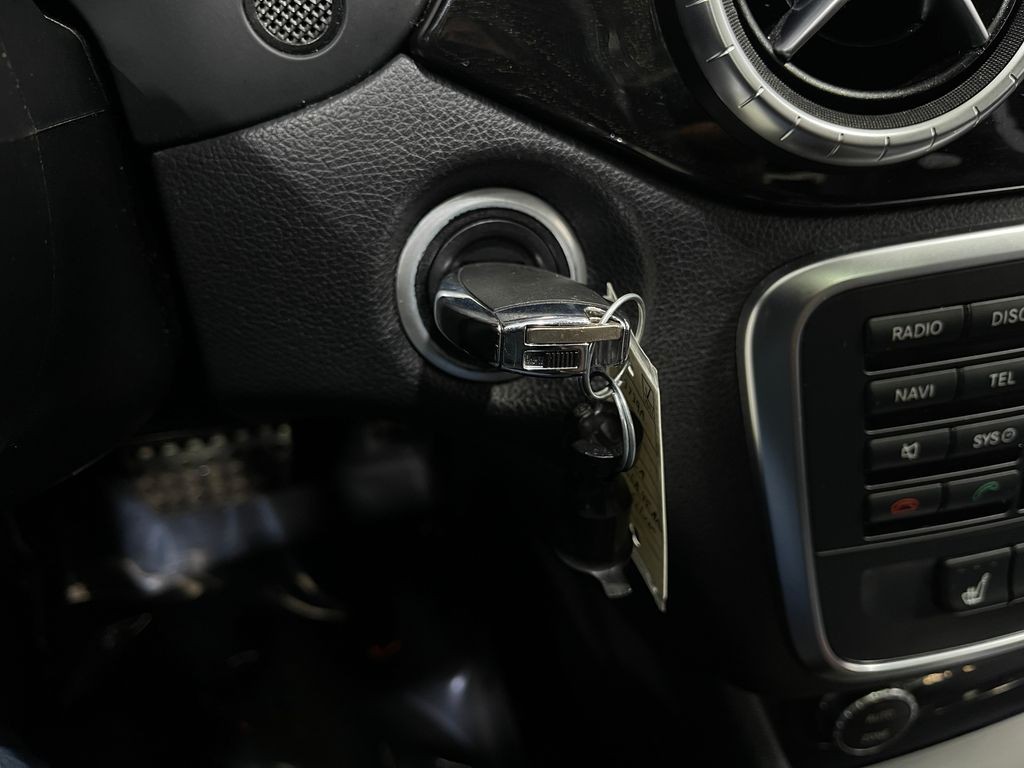 2014 Mercedes-Benz CLA-Class Image 22