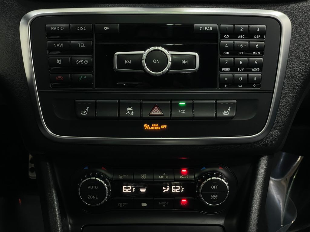 2014 Mercedes-Benz CLA-Class Image 27