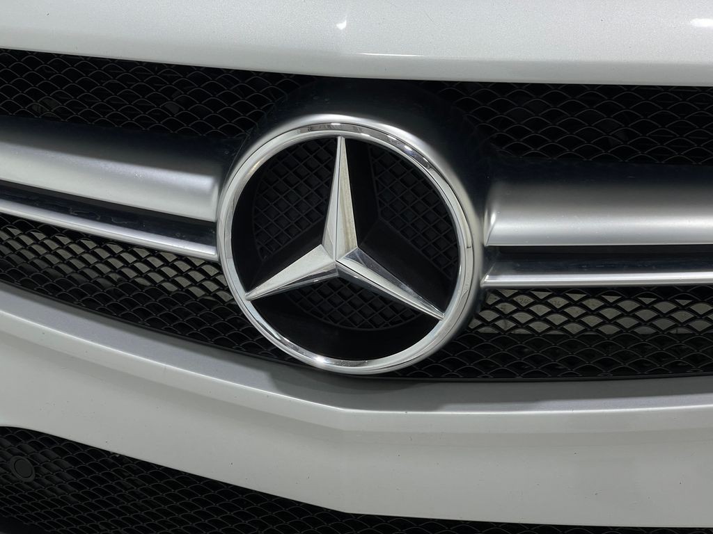 2014 Mercedes-Benz CLA-Class Image 38